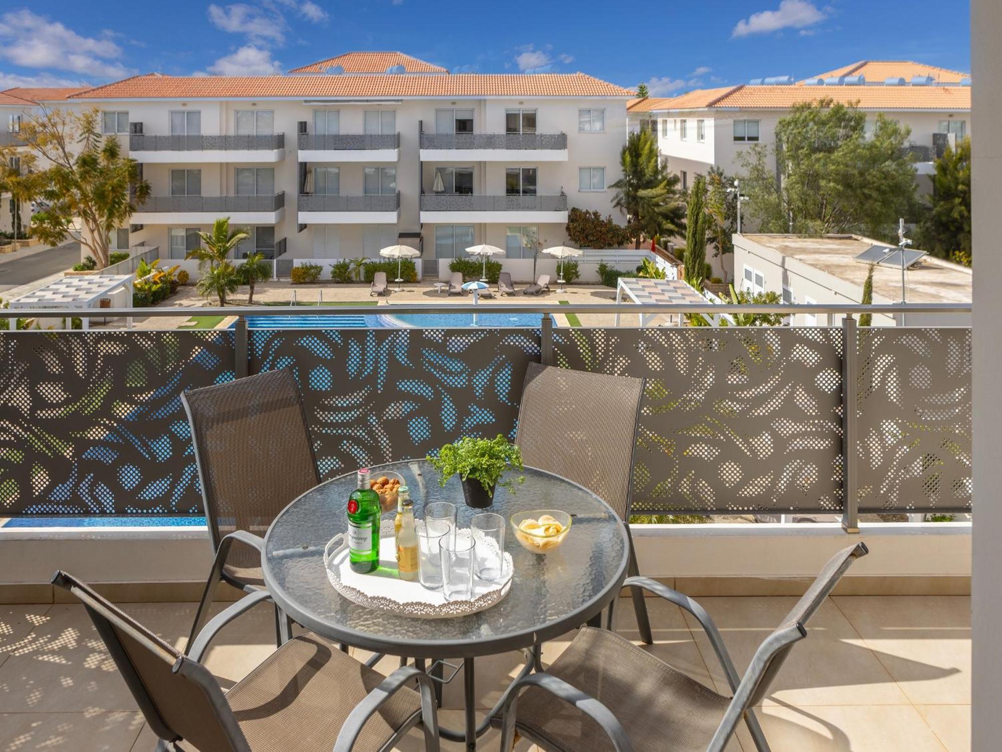 Mythical Resort By Karma Paralimni Luaran gambar